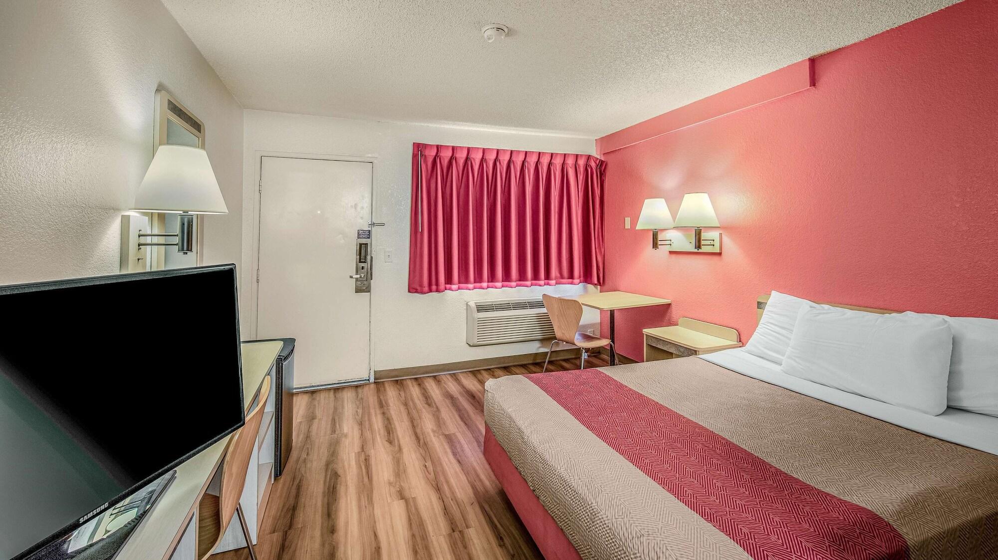 Motel 6-Eureka, Ca Redwood Coast Extérieur photo