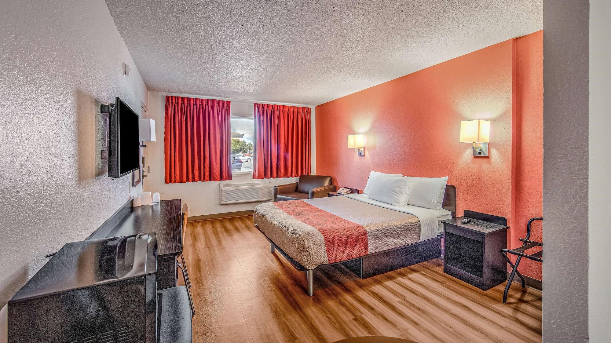 Motel 6-Eureka, Ca Redwood Coast Extérieur photo