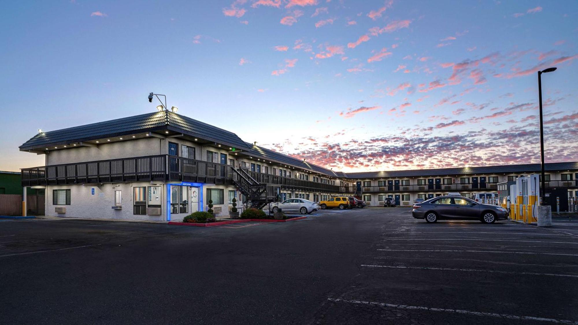 Motel 6-Eureka, Ca Redwood Coast Extérieur photo