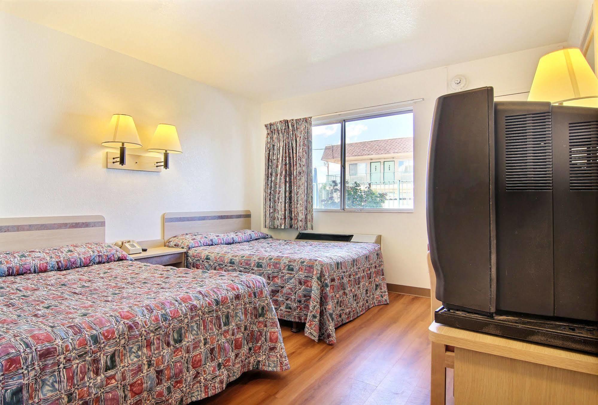 Motel 6-Eureka, Ca Redwood Coast Extérieur photo